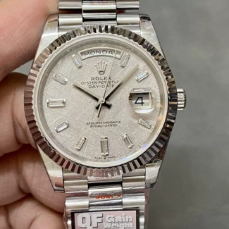 QF공장 롤렉스 데이데이트 40 메테오 바게트 다이얼 화이트 골드 금통 228206